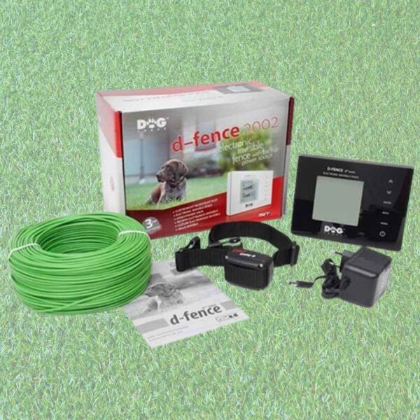 Kit de la valla invisible para perros escapistas, compuesto por la caja, el collar, el cable, la consola, el cargador y las instrucciones.
